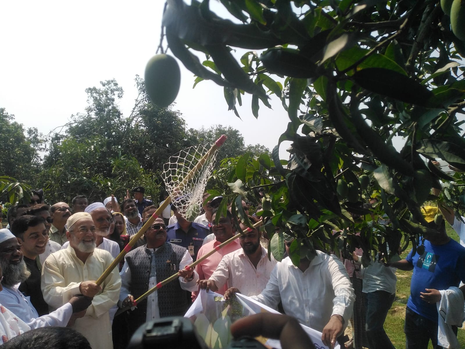 সরকারের লক্ষ্য কৃষকের পাশে থাকা: খাদ্যমন্ত্রী